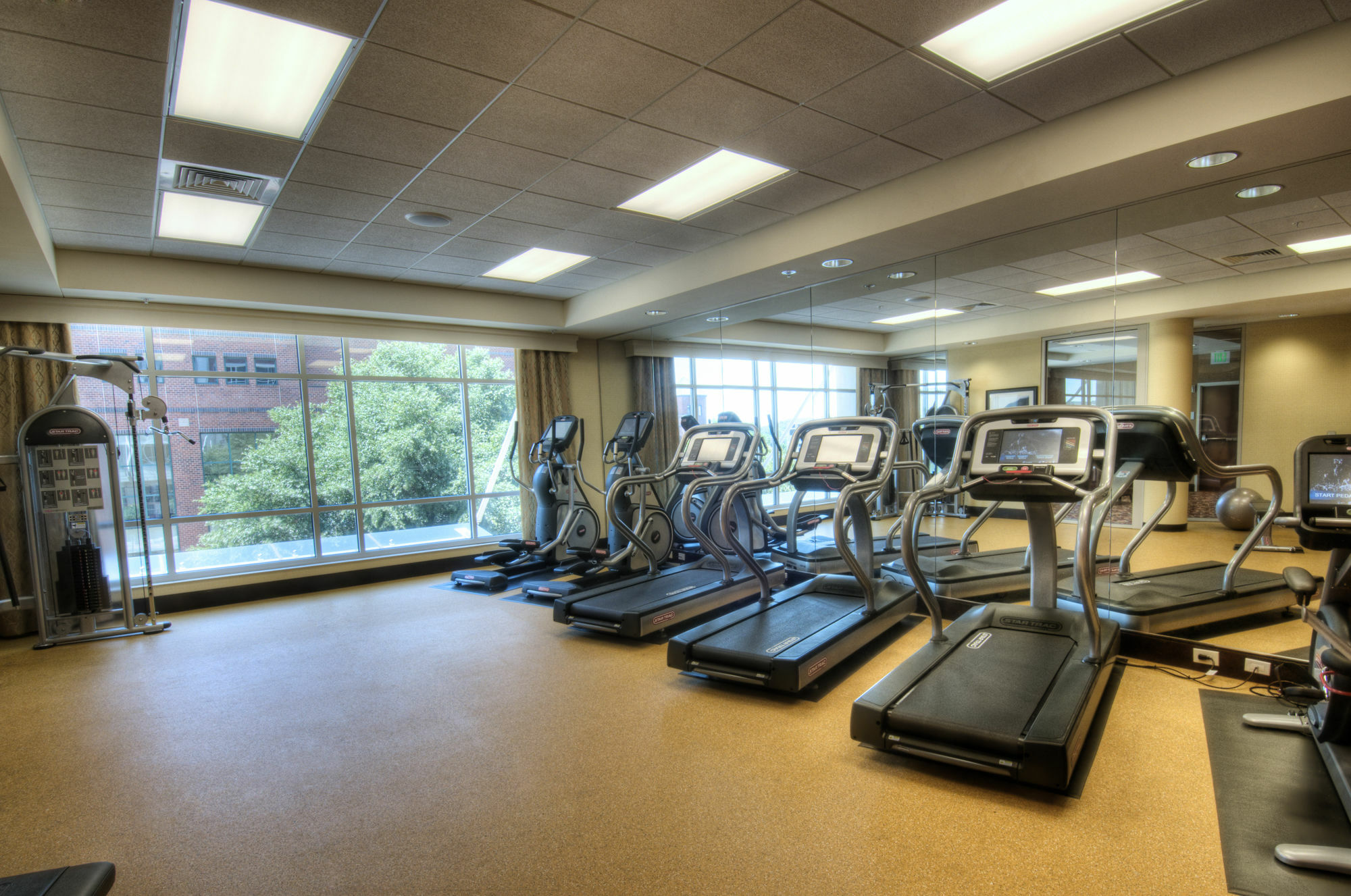Courtyard By Marriott Greenville Downtown Kültér fotó