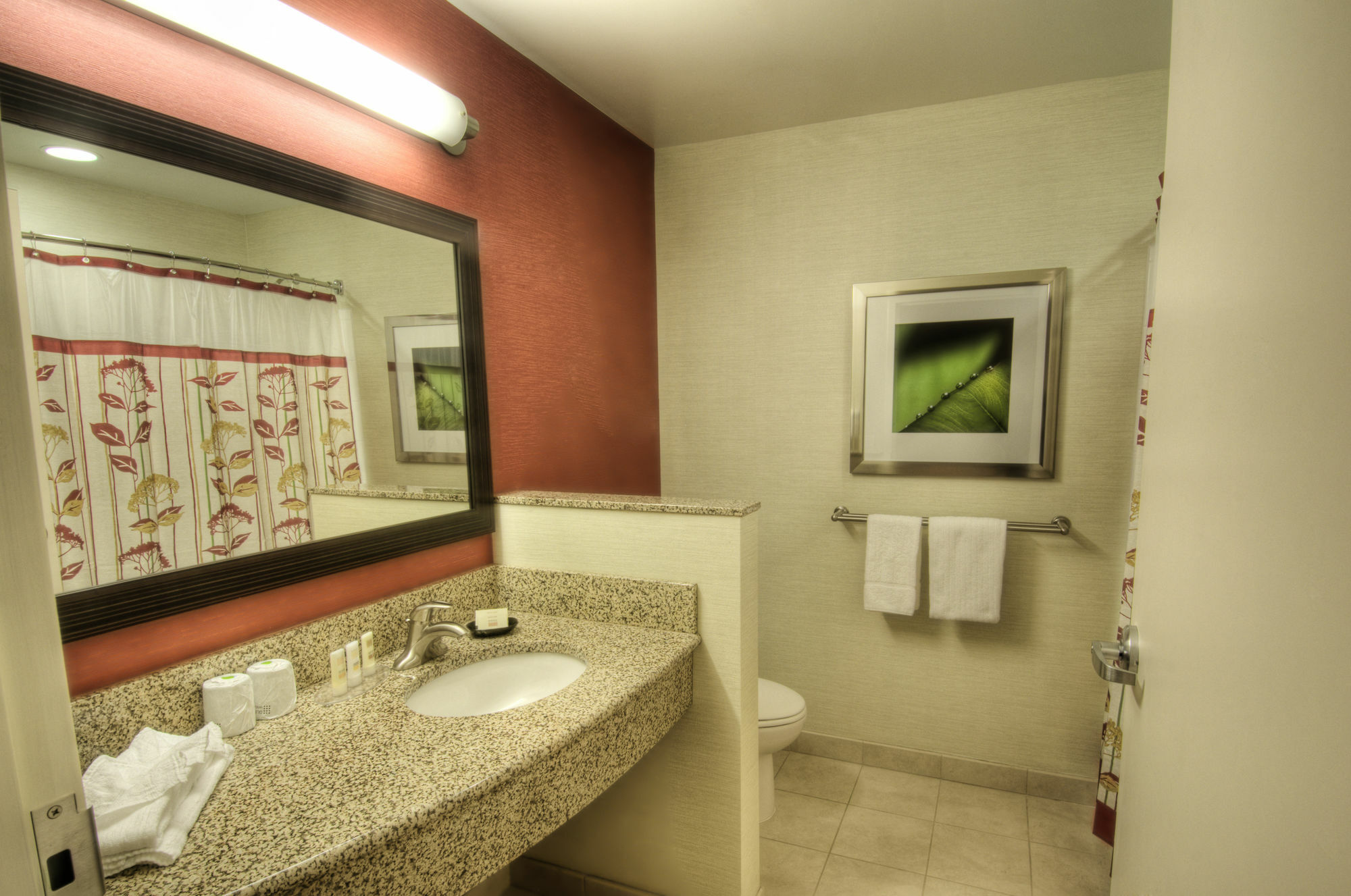 Courtyard By Marriott Greenville Downtown Kültér fotó
