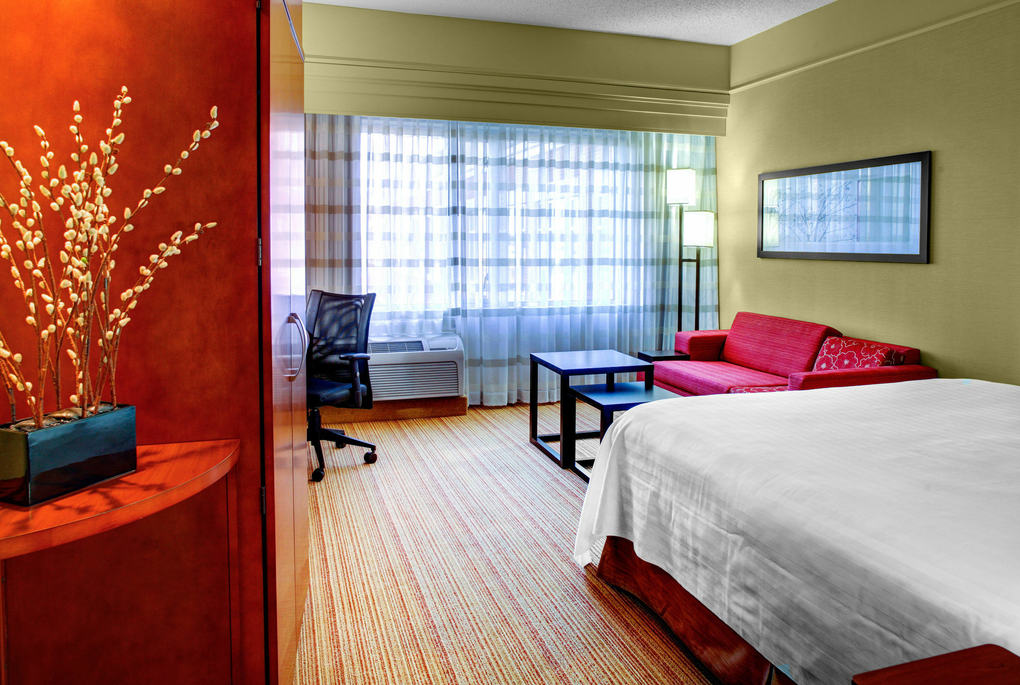 Courtyard By Marriott Greenville Downtown Kültér fotó